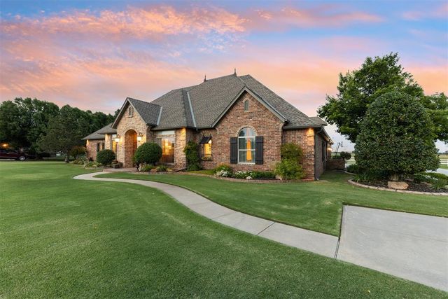 22370 Cedar Ridge Road, Edmond, OK 73025