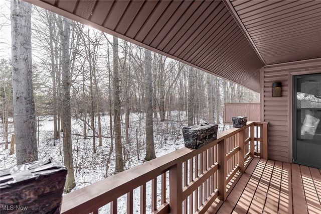 4464 Willowcreek Drive, Warren, OH 44484