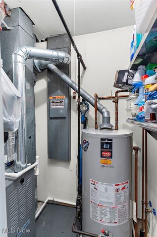 4464 Willowcreek Drive, Warren, OH 44484