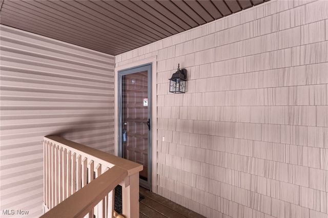 4464 Willowcreek Drive, Warren, OH 44484