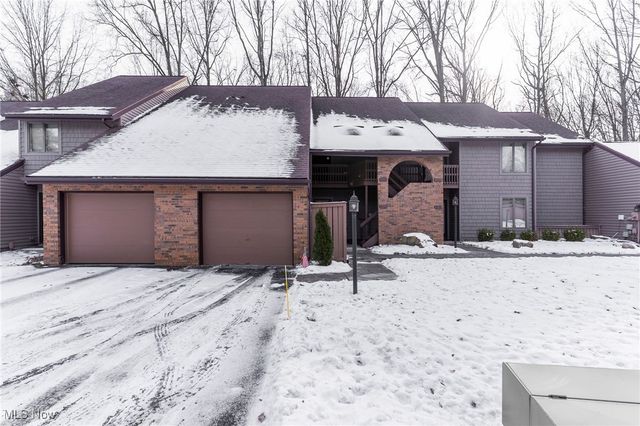 4464 Willowcreek Drive, Warren, OH 44484