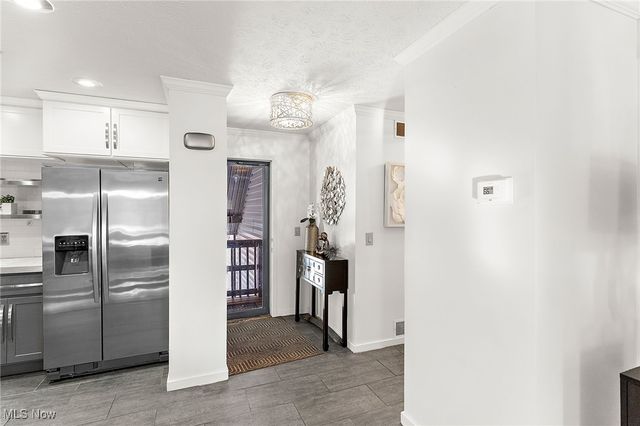 4464 Willowcreek Drive, Warren, OH 44484