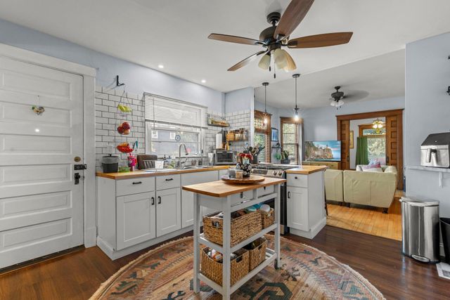 1503 Washington Street NE, Minneapolis, MN 55413