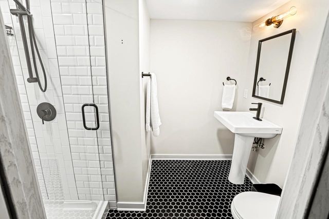 9062 N Lake DRIVE, Bayside, WI 53217