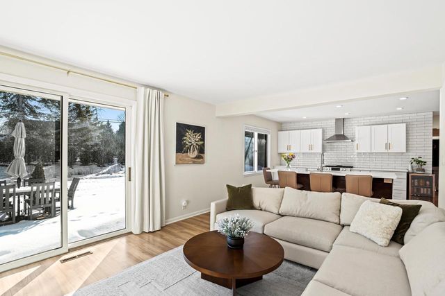 9062 N Lake DRIVE, Bayside, WI 53217