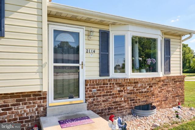 3116 GRANDVIEW RD, Hanover, PA 17331