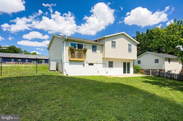 3116 GRANDVIEW RD, Hanover, PA 17331