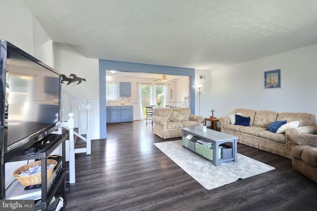 3116 GRANDVIEW RD, Hanover, PA 17331