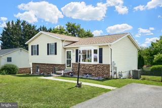 3116 GRANDVIEW RD, Hanover, PA 17331