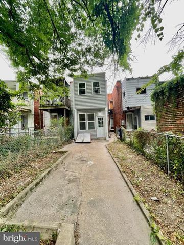 1812 N SMALLWOOD ST, Baltimore, MD 21216