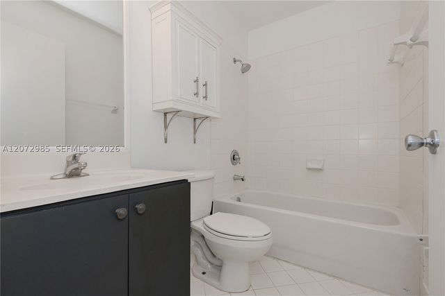 3390 NE 10th St 201, Homestead, FL 33033