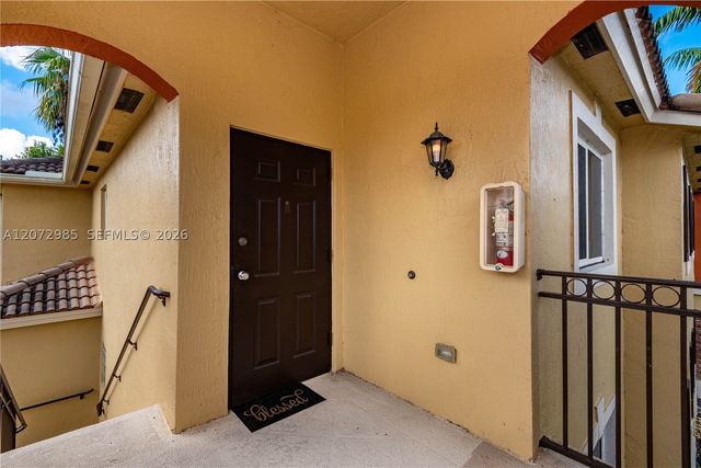 3390 NE 10th St 201, Homestead, FL 33033