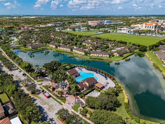 3390 NE 10th St 201, Homestead, FL 33033