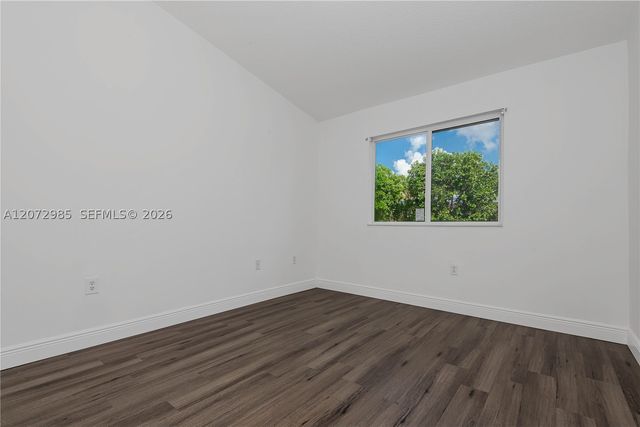 3390 NE 10th St 201, Homestead, FL 33033
