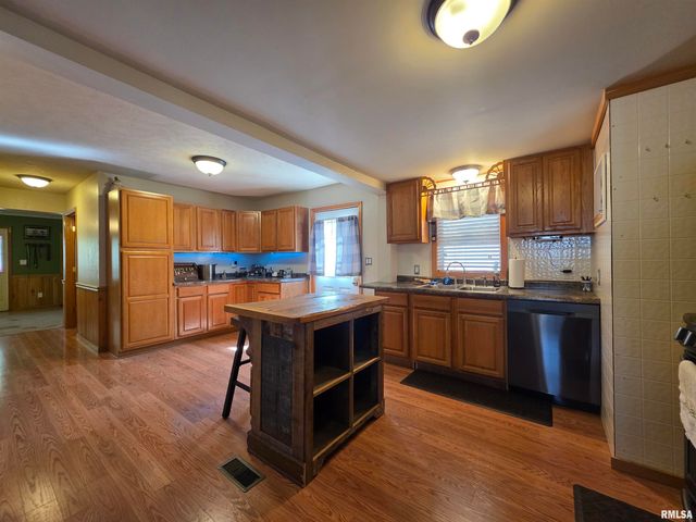 1406 HENRIETTA Street, Pekin, IL 61554