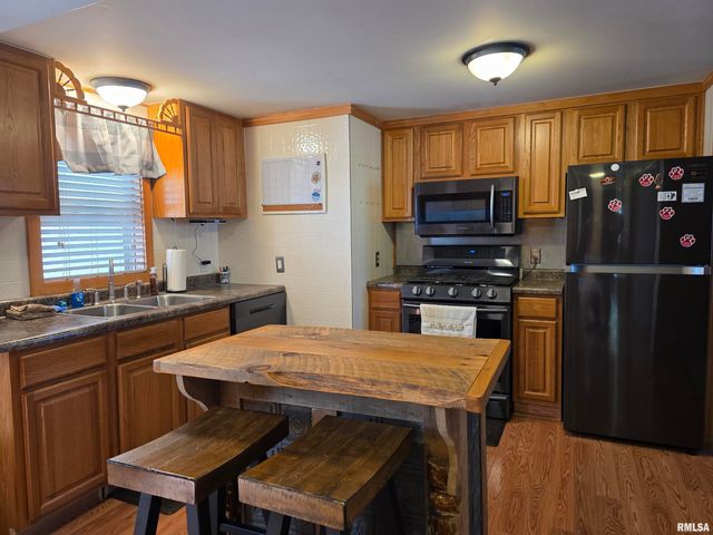 1406 HENRIETTA Street, Pekin, IL 61554