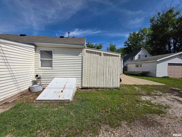 1406 HENRIETTA Street, Pekin, IL 61554