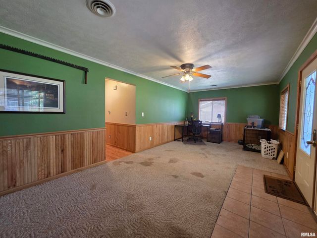 1406 HENRIETTA Street, Pekin, IL 61554