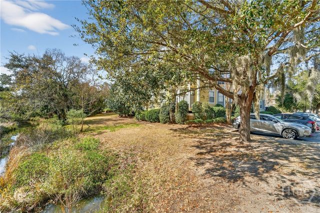 2136 Whitemarsh Way, Savannah, GA 31410