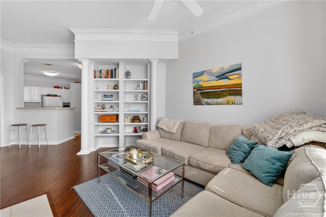 2136 Whitemarsh Way, Savannah, GA 31410