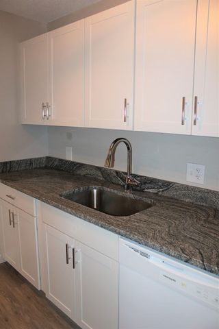 127 Kings St 304, Franklin, MA 02038
