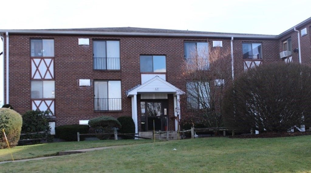 127 Kings St 304, Franklin, MA 02038