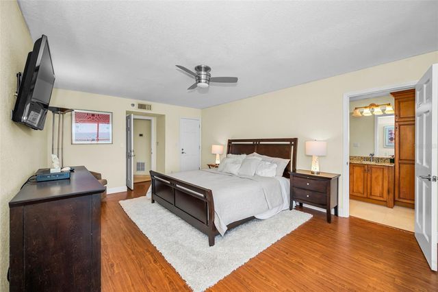 1310 GULF BOULEVARD Penthouse A, Clearwater Beach, FL 33767