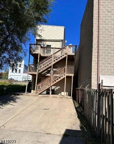 314 S Main St, Phillipsburg Town, NJ 08865