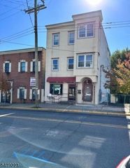 314 S Main St, Phillipsburg Town, NJ 08865