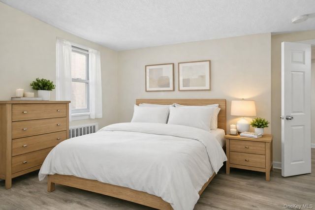 79 N Broadway E, White Plains, NY 10603