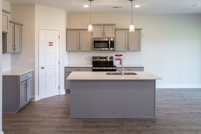 121 Miller Farm, Clarksville, TN 37043