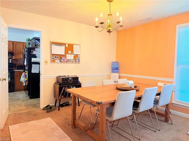 202 Sheffield LN, Yorktown, VA 23693