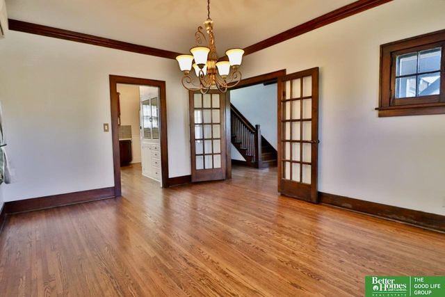 101 N 54 Street, Omaha, NE 68132