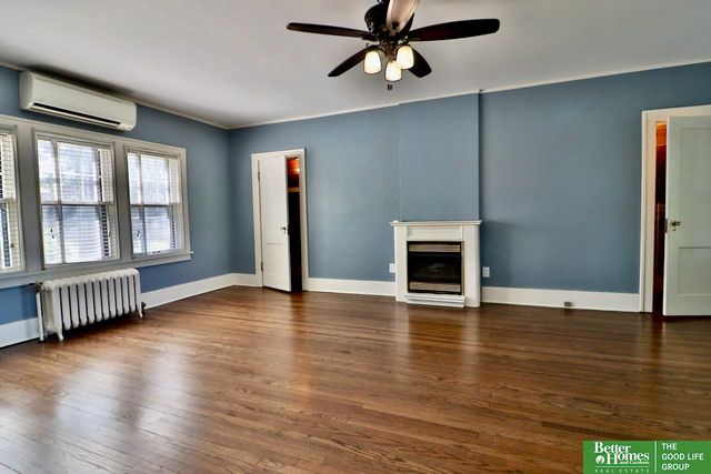 101 N 54 Street, Omaha, NE 68132