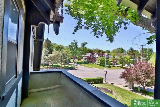 101 N 54 Street, Omaha, NE 68132