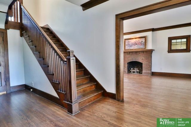 101 N 54 Street, Omaha, NE 68132