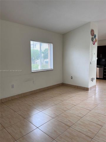 6950 NW 174th Ter 602, Hialeah, FL 33015