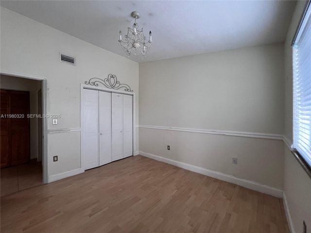 6950 NW 174th Ter 602, Hialeah, FL 33015