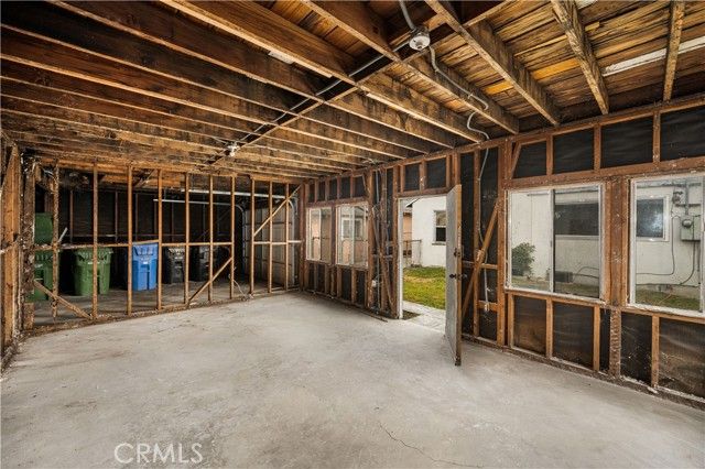 2514 Exposition, Los Angeles, CA 90018