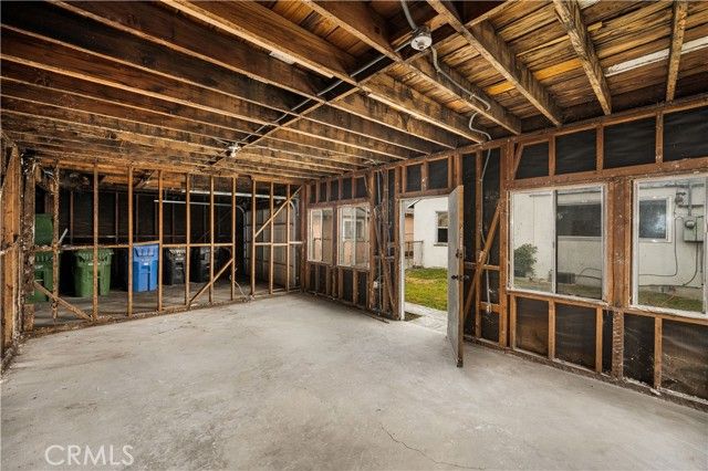 2514 Exposition, Los Angeles, CA 90018