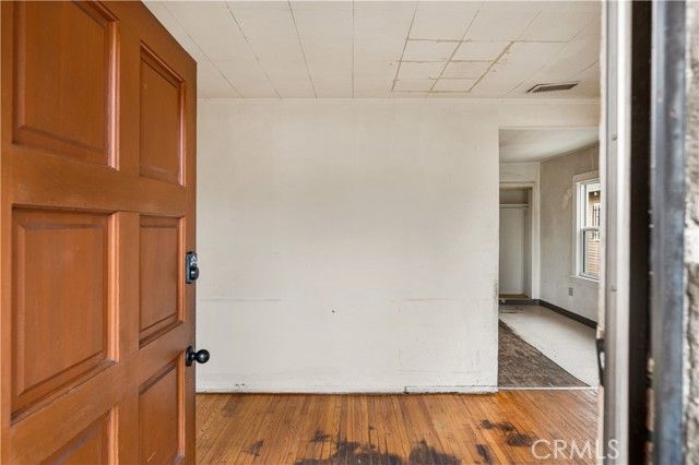 2514 Exposition, Los Angeles, CA 90018