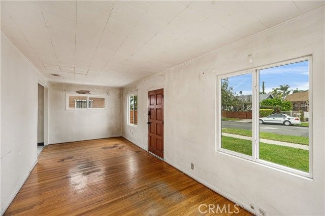 2514 Exposition, Los Angeles, CA 90018