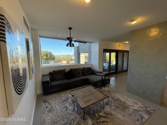 6531 N Pontatoc Road, Tucson, AZ 85718