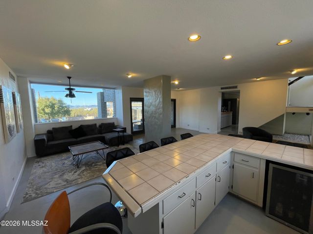 6531 N Pontatoc Road, Tucson, AZ 85718