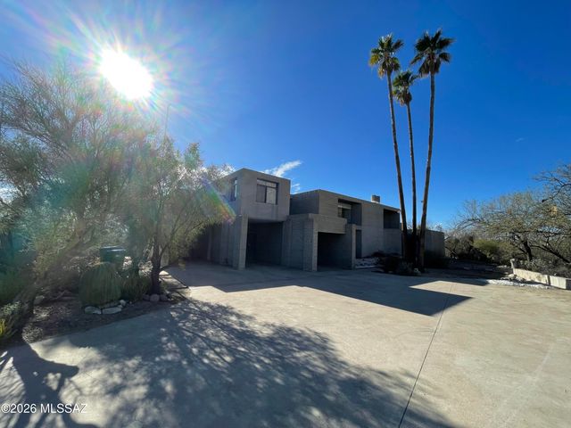 6531 N Pontatoc Road, Tucson, AZ 85718