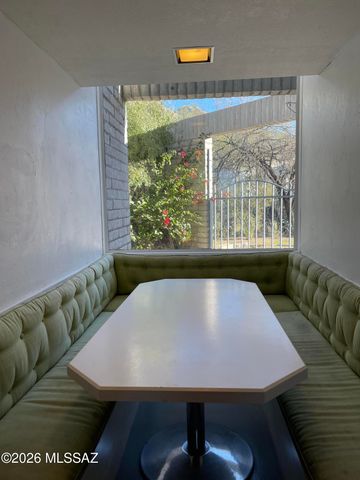 6531 N Pontatoc Road, Tucson, AZ 85718