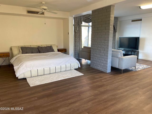 6531 N Pontatoc Road, Tucson, AZ 85718