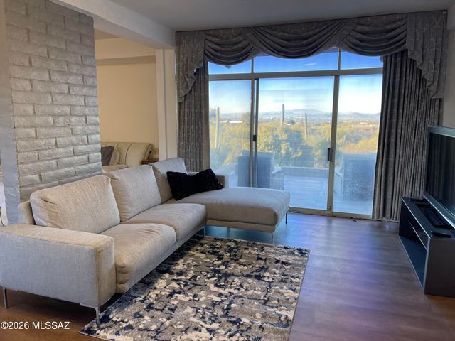 6531 N Pontatoc Road, Tucson, AZ 85718