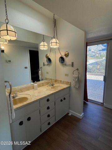 6531 N Pontatoc Road, Tucson, AZ 85718