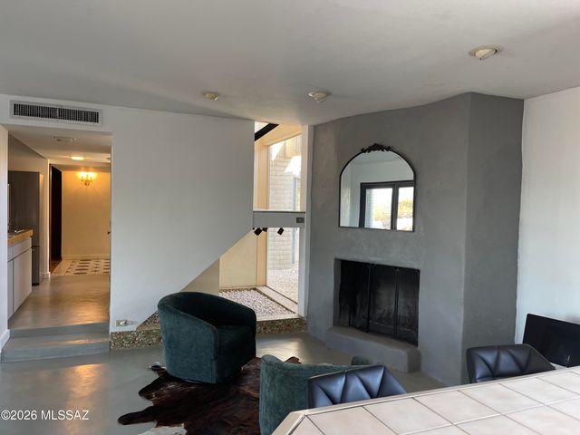 6531 N Pontatoc Road, Tucson, AZ 85718